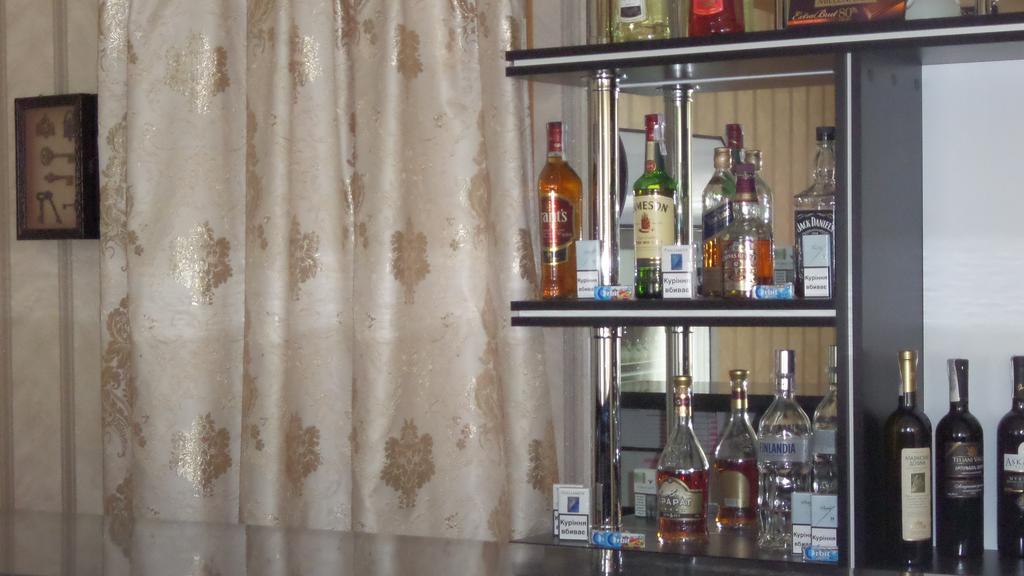 Royal Hotel Kharkiv Extérieur photo