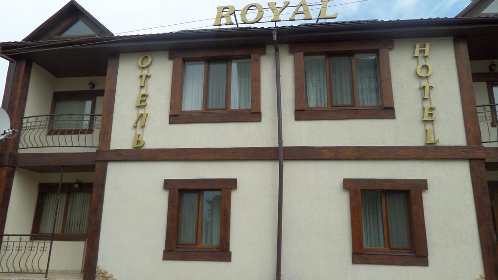 Royal Hotel Kharkiv Extérieur photo