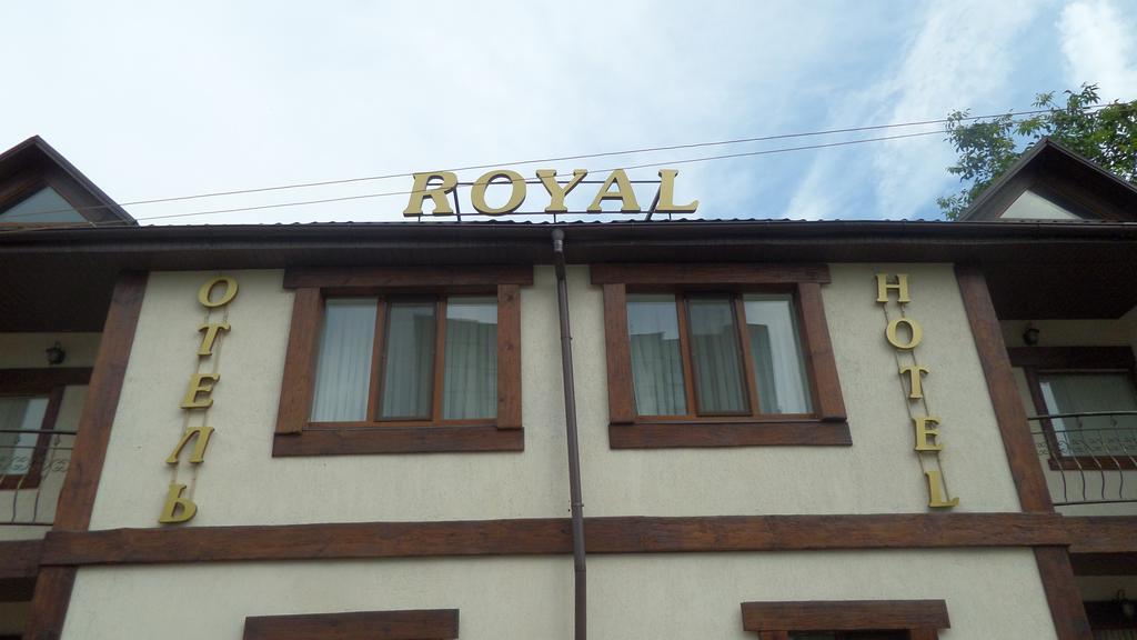 Royal Hotel Kharkiv Extérieur photo