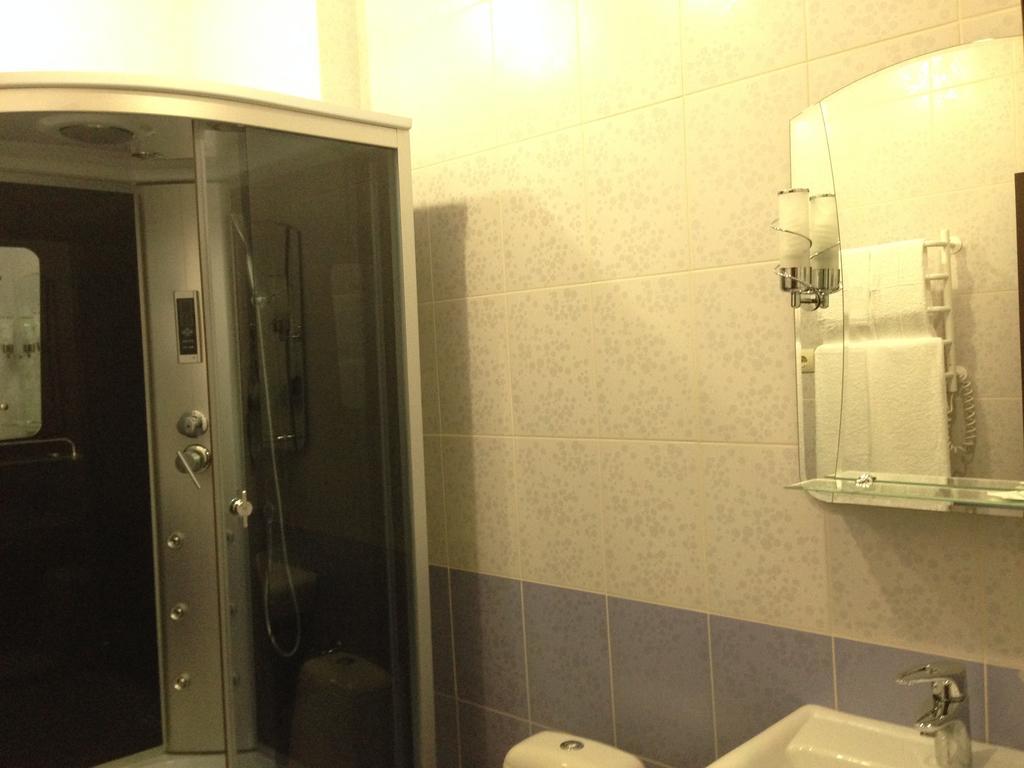 Royal Hotel Kharkiv Chambre photo